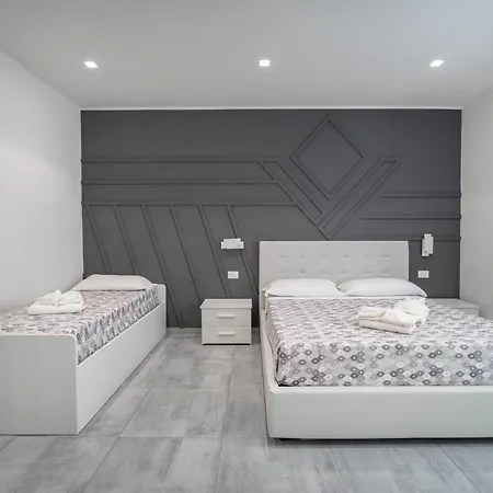 Vincent 3* سكاليا